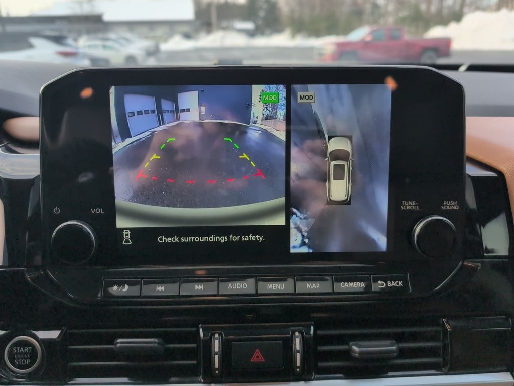 2024 Nissan Pathfinder PLATINUM AWD! Brown Leather Interior !