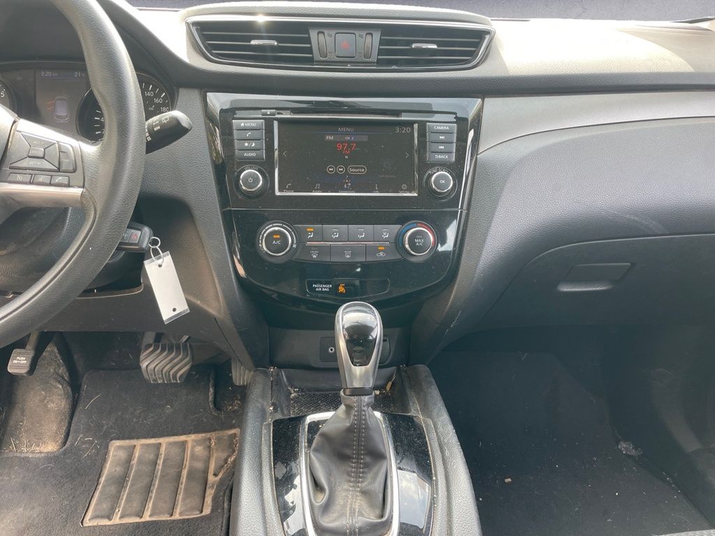 2019 Nissan Qashqai S