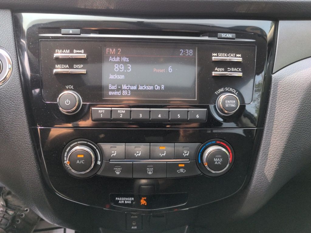 Nissan Rogue SV FWD 2015