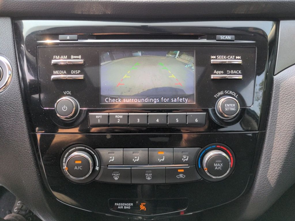 Nissan Rogue SV FWD 2015