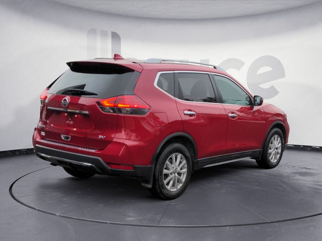 Nissan Rogue SV FWD LOW LOW KMS! 2017