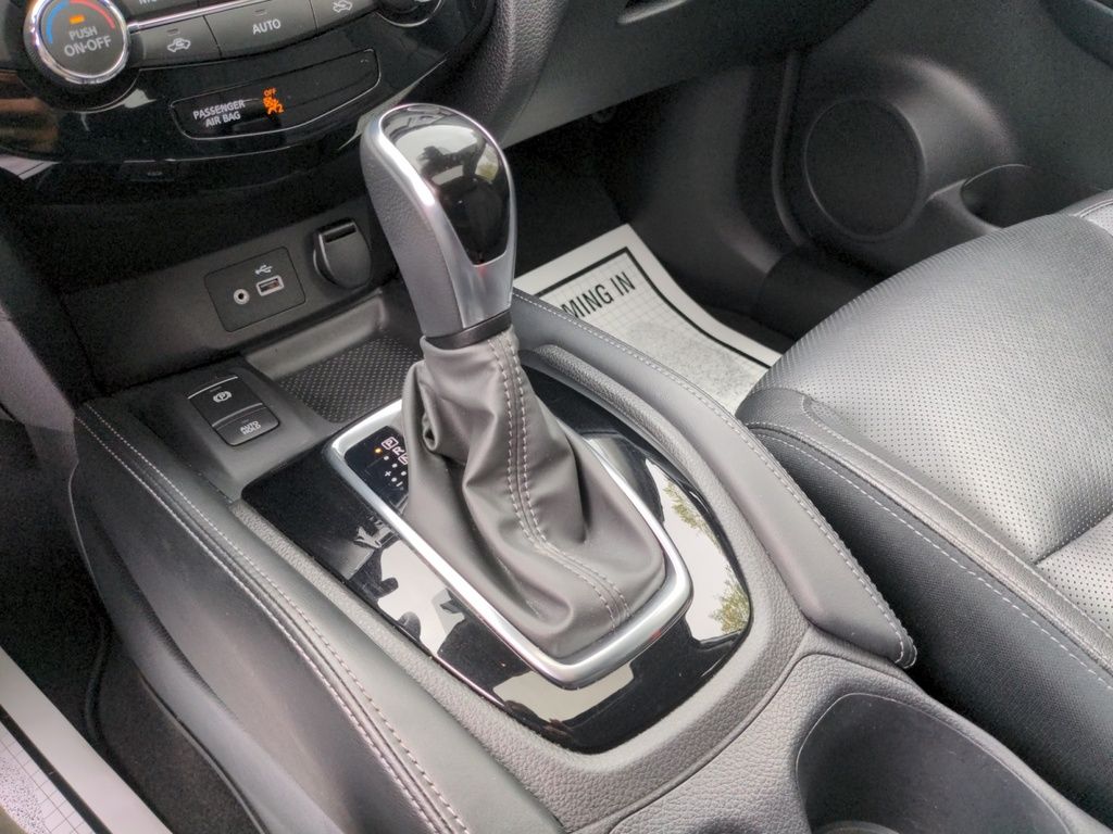 2020 Nissan Rogue SL PLATINUM LOW KMS