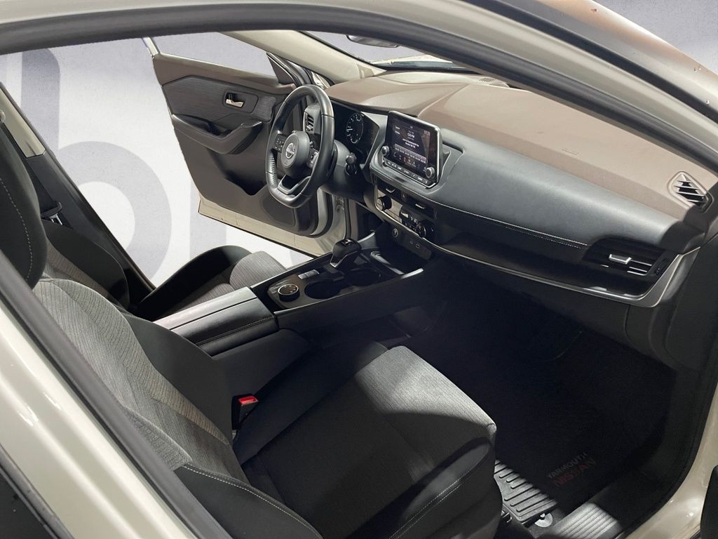 2023 Nissan Rogue SV MOONROOF