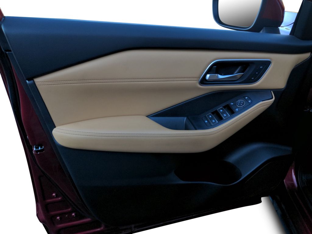 2023 Nissan Rogue Platinum ! AWD ! Leather heated and cooled!