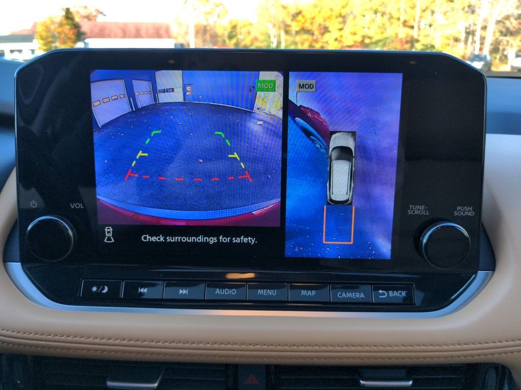 2023 Nissan Rogue Platinum ! AWD ! Leather heated and cooled!