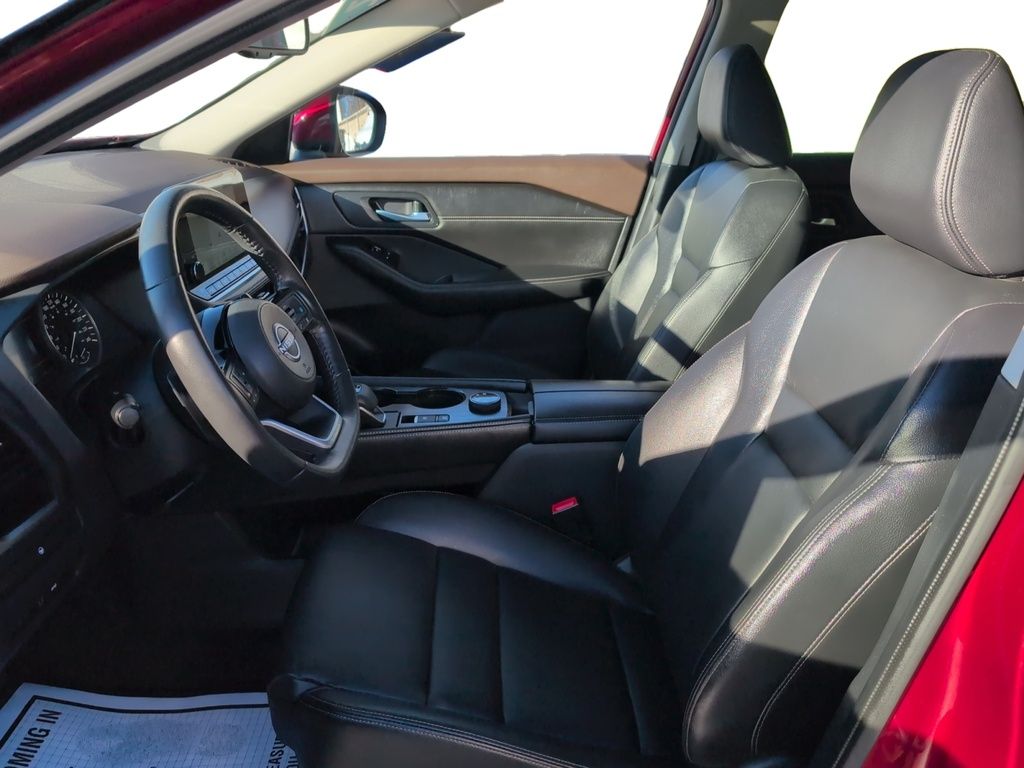 2023 Nissan Rogue SL AWD ! LOW KMS!