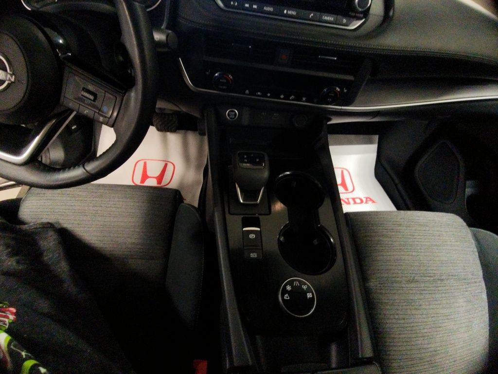 2023 Nissan Rogue SV MOONROOF