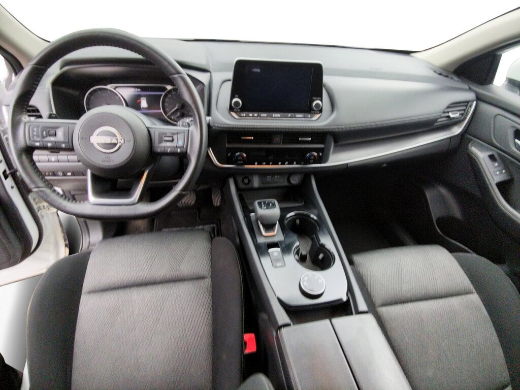 2024 Nissan Rogue SV MOONROOF