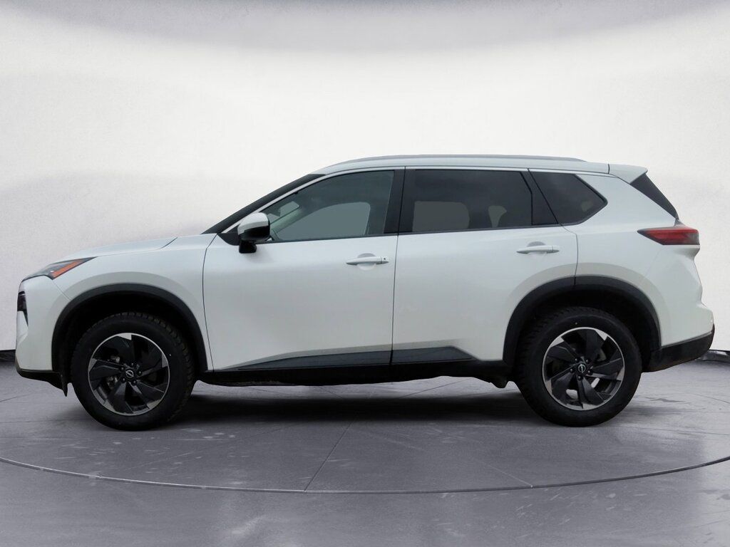 2024 Nissan Rogue SV MOONROOF