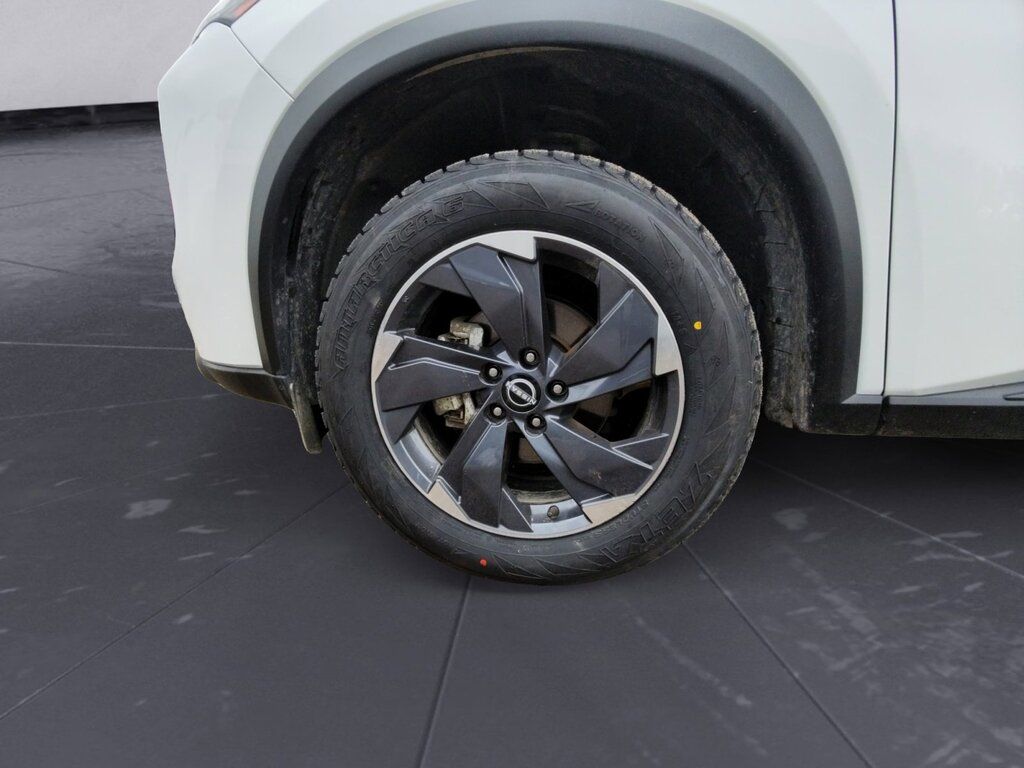 2024 Nissan Rogue SV MOONROOF