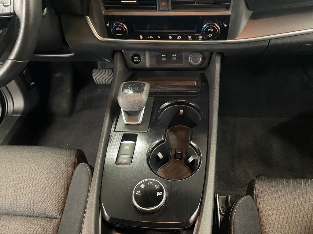 2024 Nissan Rogue SV MOONROOF