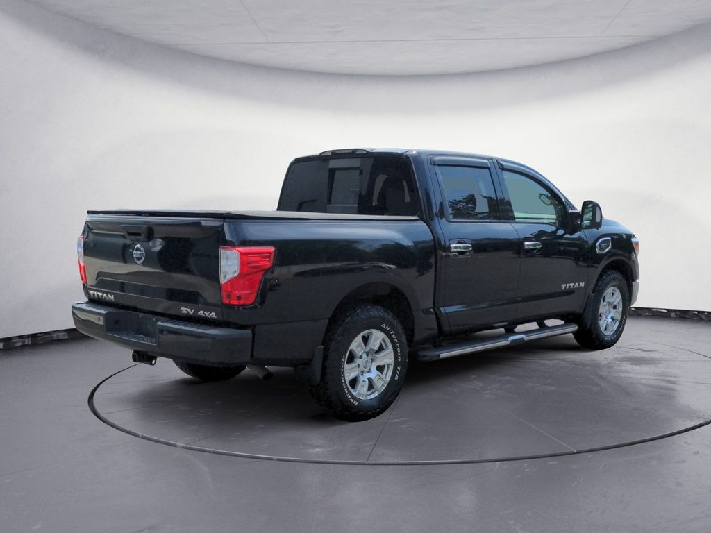 2017 Nissan Titan SV Crew Cab 4x4 -Fresh Trade
