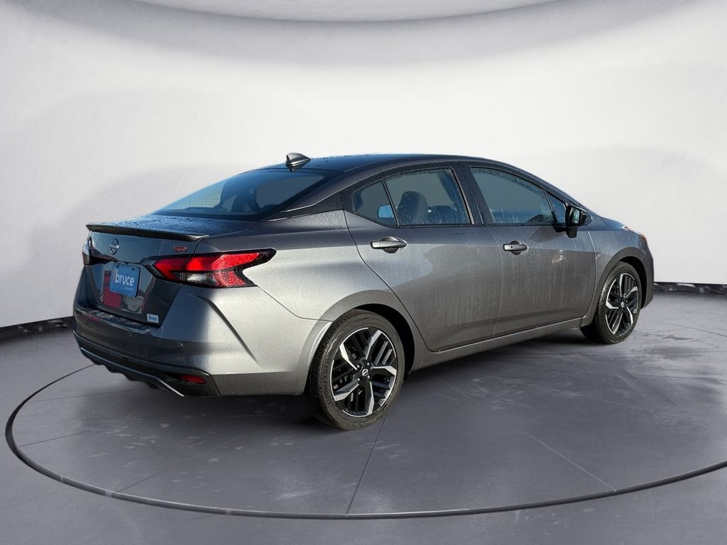 Nissan Versa SR 2023