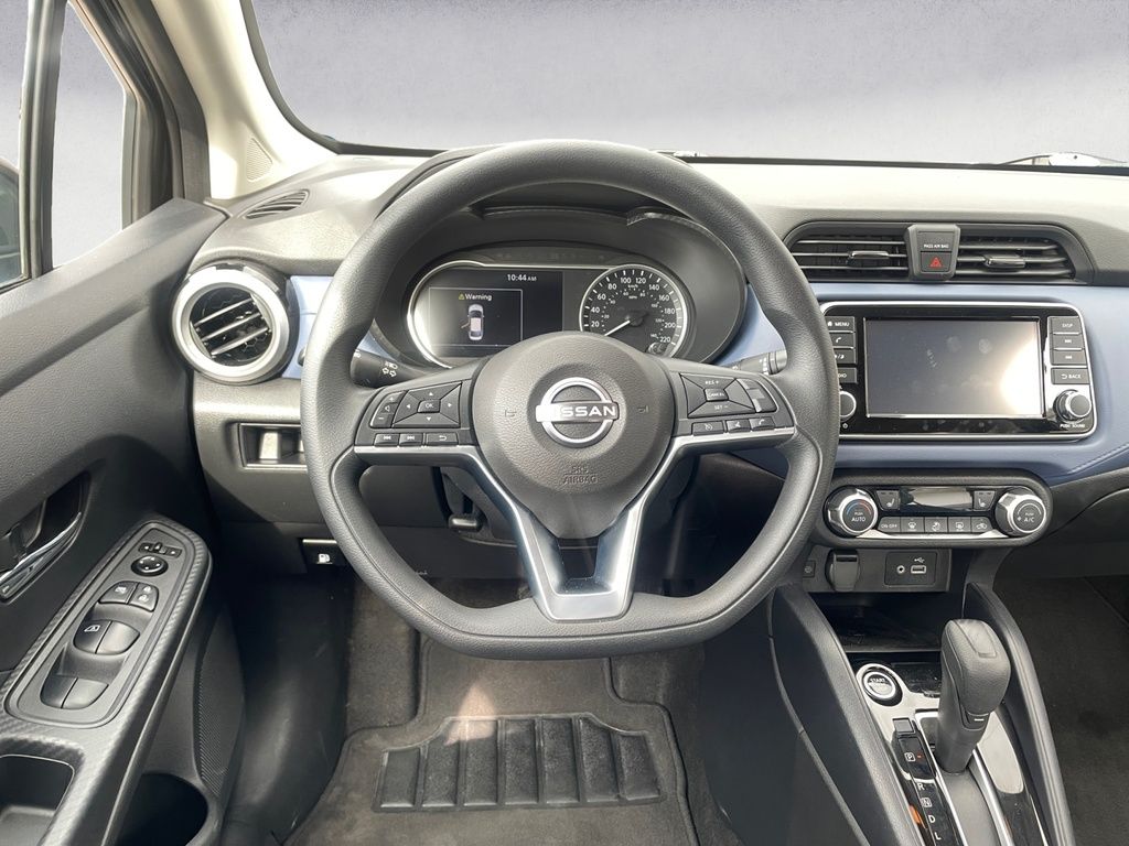 Nissan Versa SV 2024