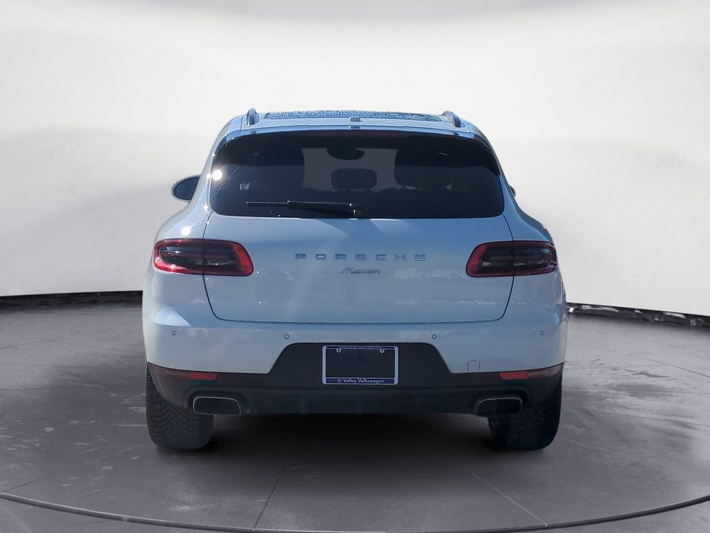 2018 Porsche Macan BASE