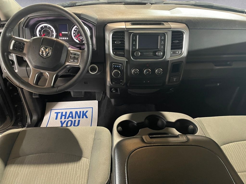 Ram 1500 Classic SLT, HEMI, BACK UP CAMERA, A/C 2022