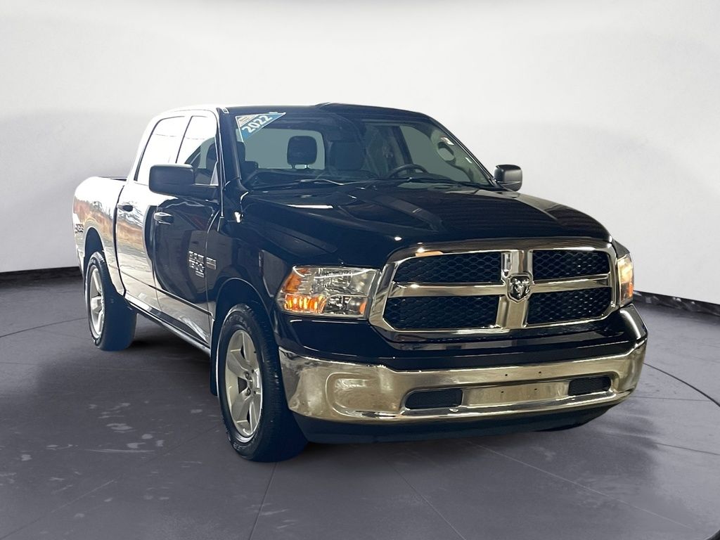 Ram 1500 Classic SLT, HEMI, BACK UP CAMERA, A/C 2022
