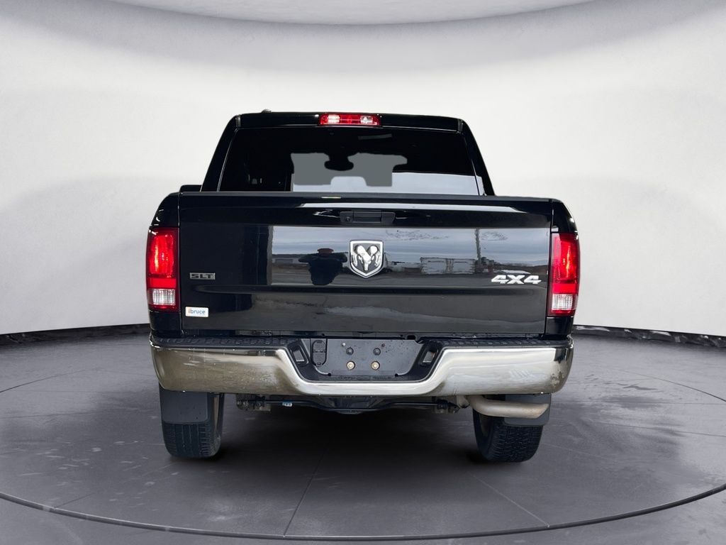 Ram 1500 Classic SLT, HEMI, BACK UP CAMERA, A/C 2022