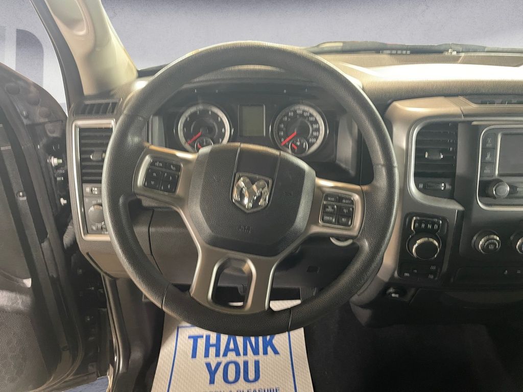 Ram 1500 Classic SLT, HEMI, BACK UP CAMERA, A/C 2022
