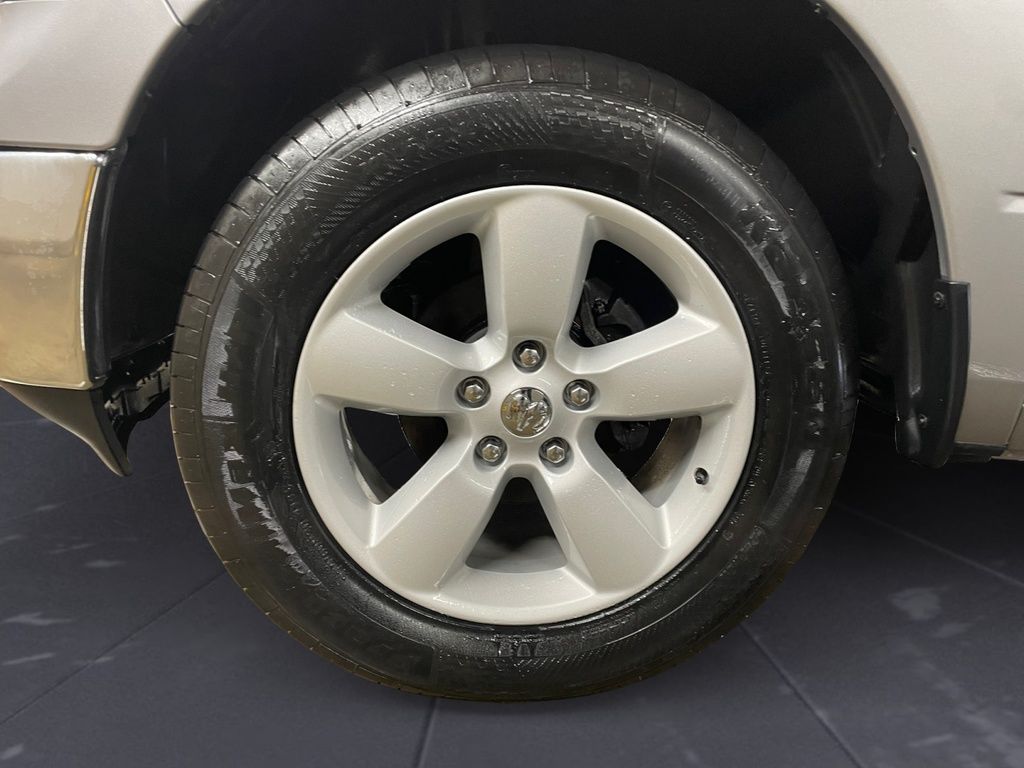 Ram 1500 Classic SLT 2023