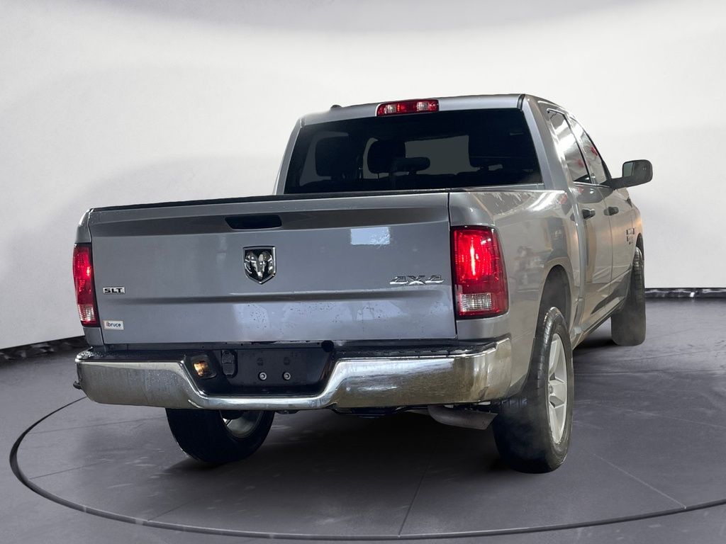 Ram 1500 Classic SLT 2023