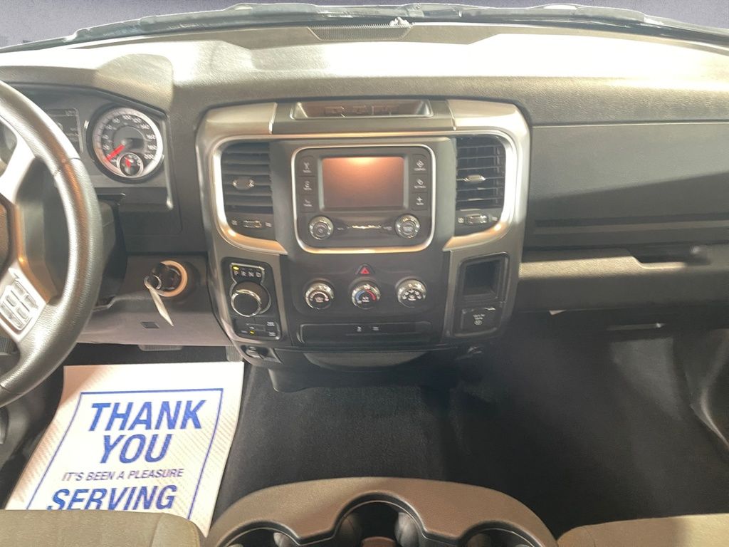 Ram 1500 Classic SLT 2023