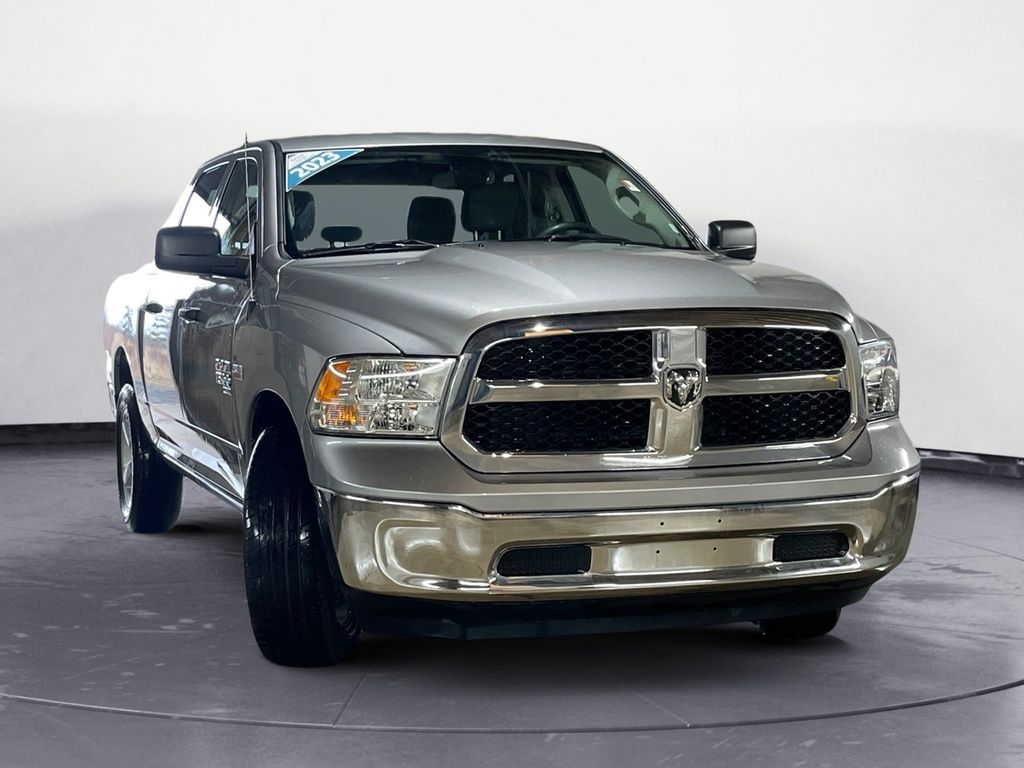Ram 1500 Classic SLT 2023
