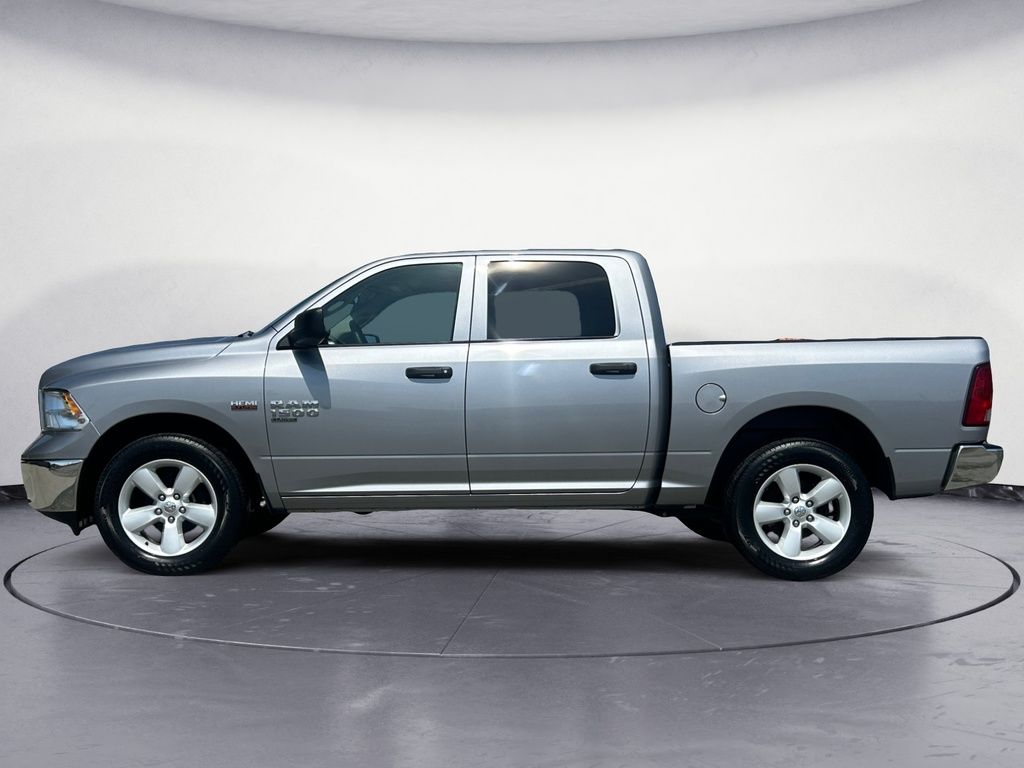 Ram 1500 Classic SLT 2023