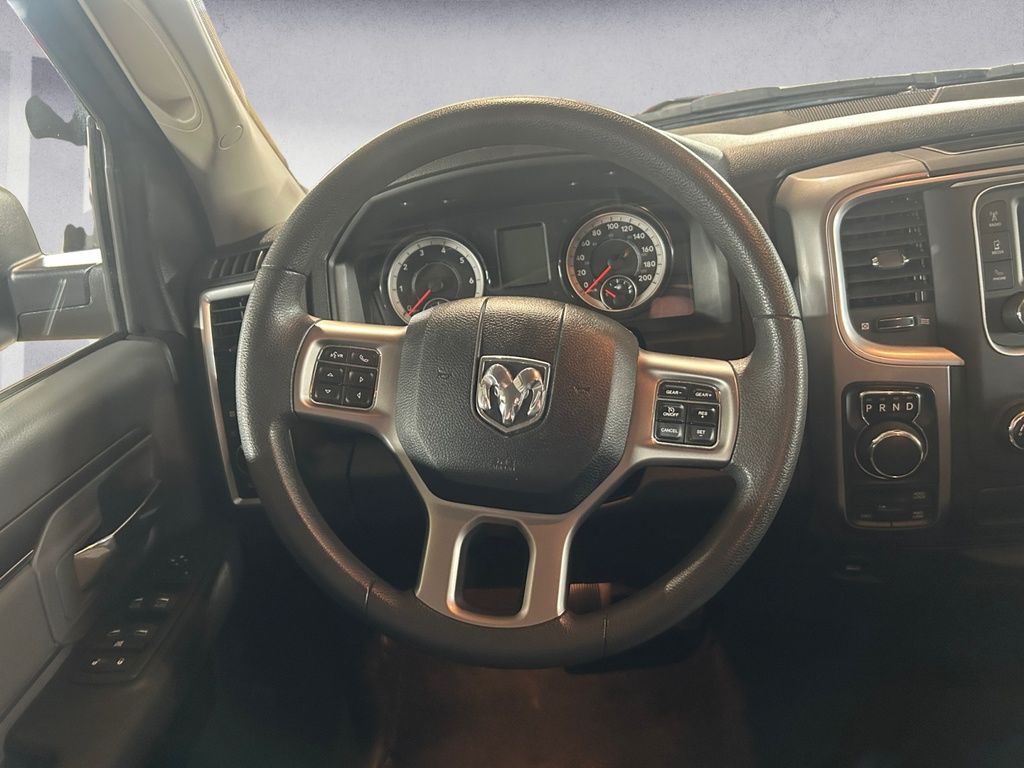 Ram 1500 Classic SLT 2023