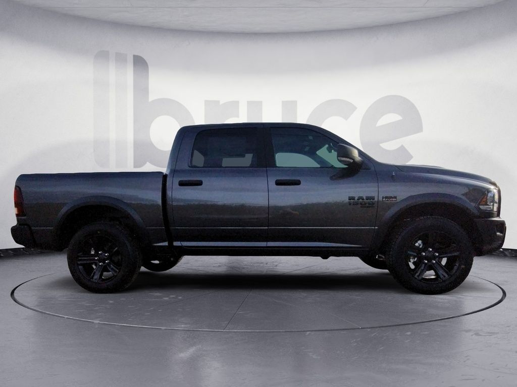 Ram 1500 Classic WARLOCK 2024
