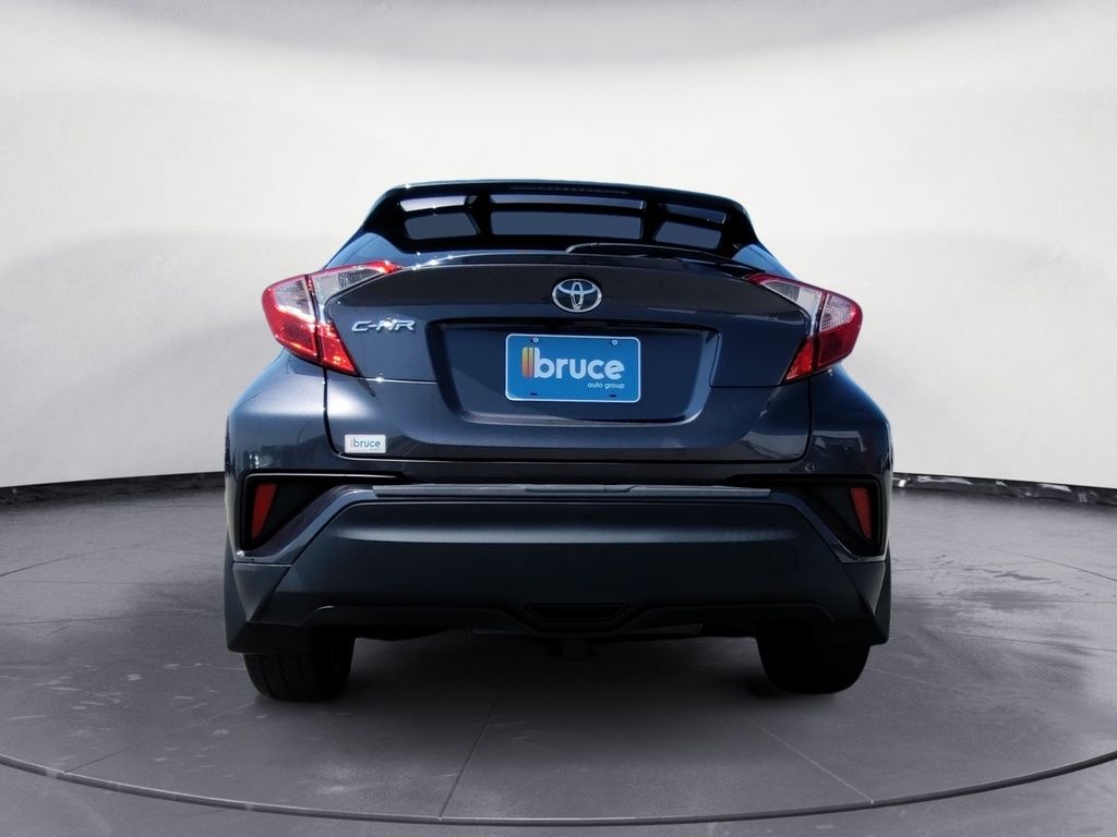 2022 Toyota C-HR XLE PREMIUM