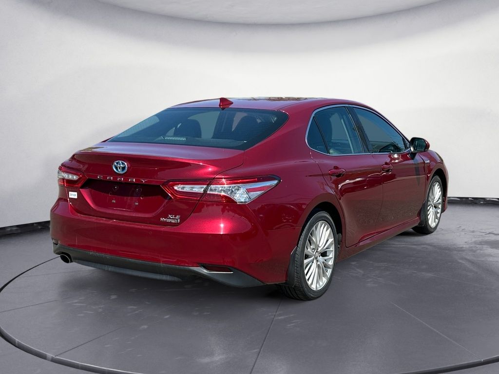 2018 Toyota Camry Hybrid XLE