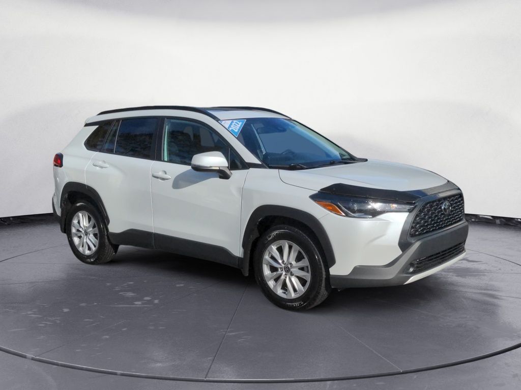 2022 Toyota Corolla Cross LE AWD - Fresh Trade!