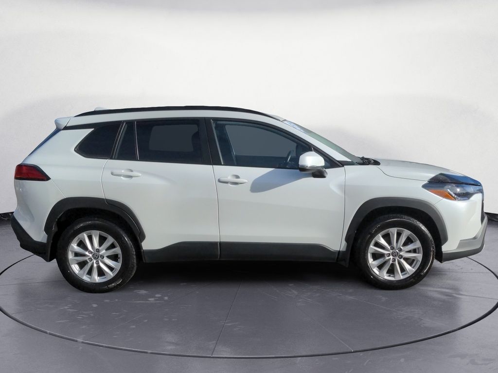 Toyota Corolla Cross LE AWD - Fresh Trade! 2022
