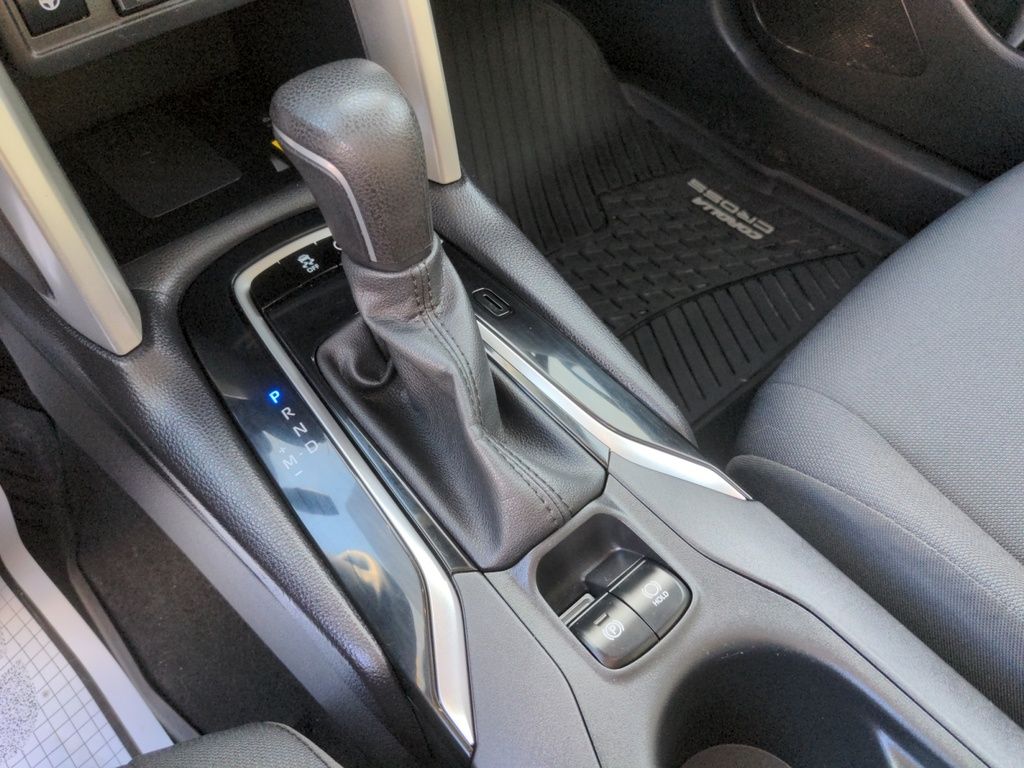 Toyota Corolla Cross LE AWD - Fresh Trade! 2022