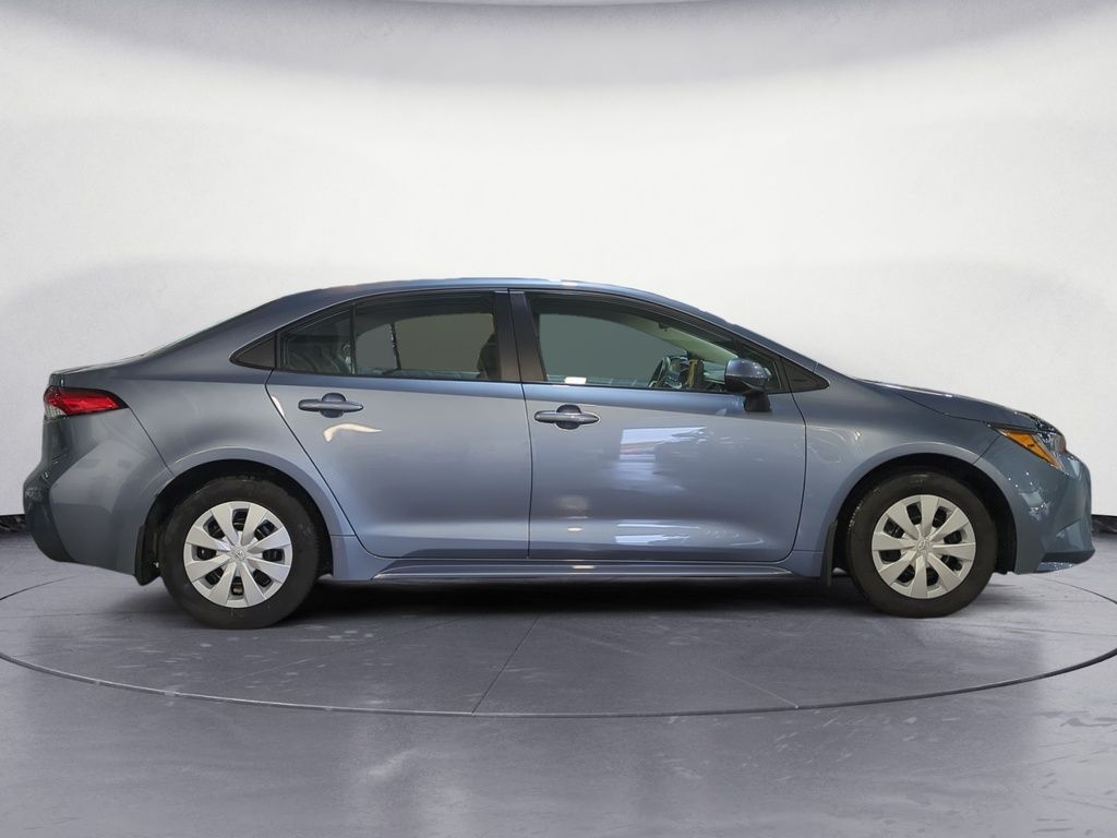 Toyota Corolla L- 2022