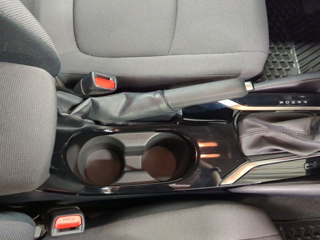 Toyota Corolla L- 2022