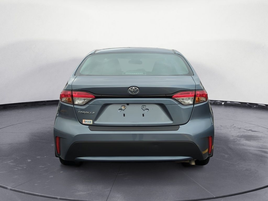 Toyota Corolla L- 2022