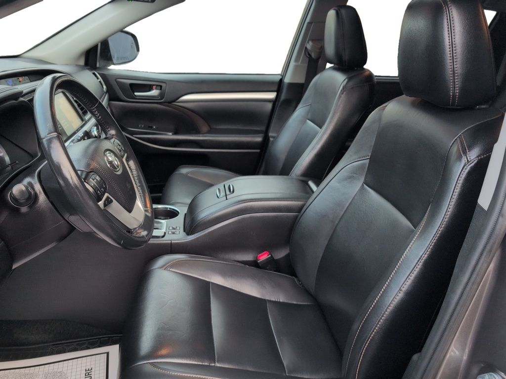 2019 Toyota Highlander XLE - Fresh Trade