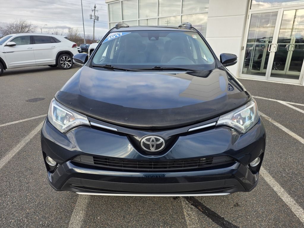 Toyota RAV4 XLE 2017