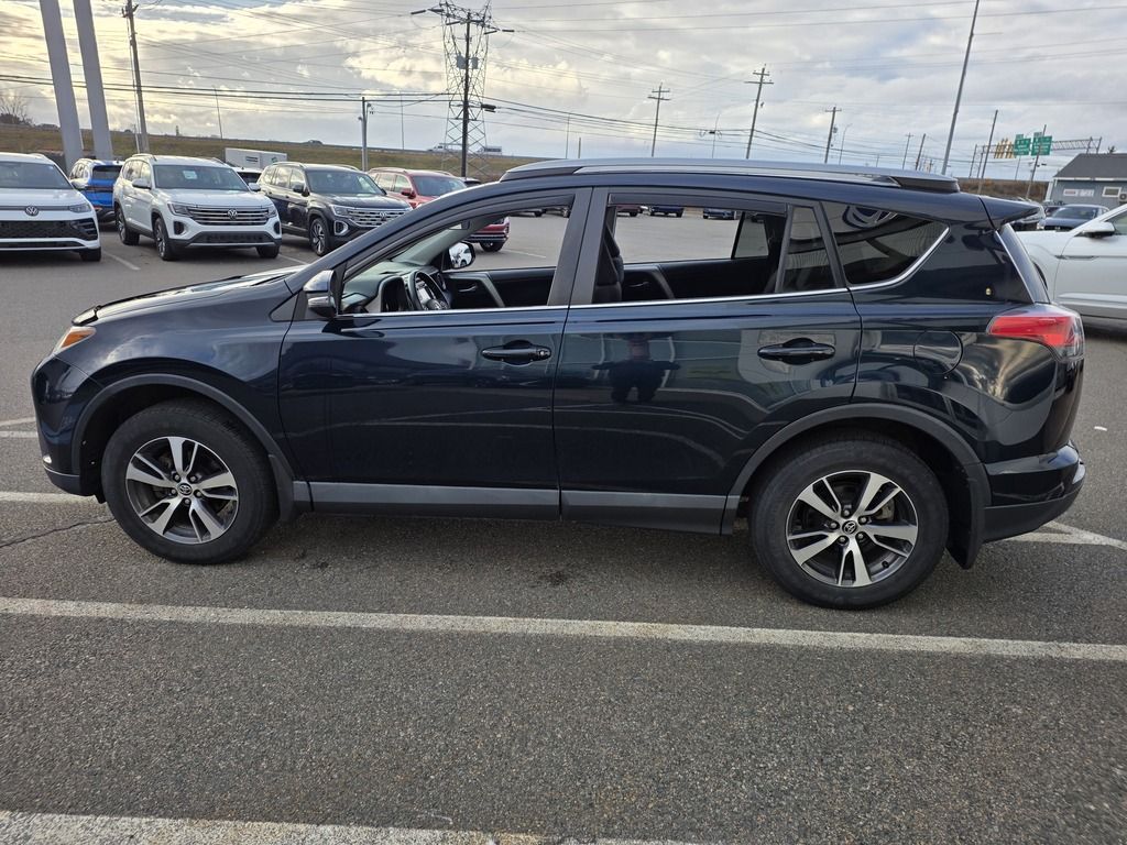 Toyota RAV4 XLE 2017