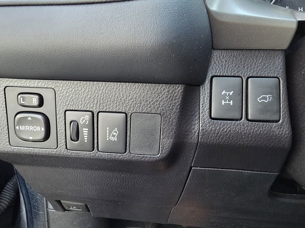 Toyota RAV4 XLE 2017