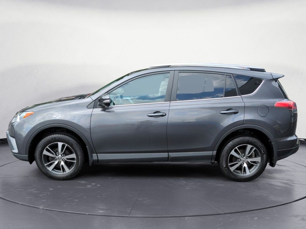 Toyota RAV4 LE AWD - Fresh Trade! 2018