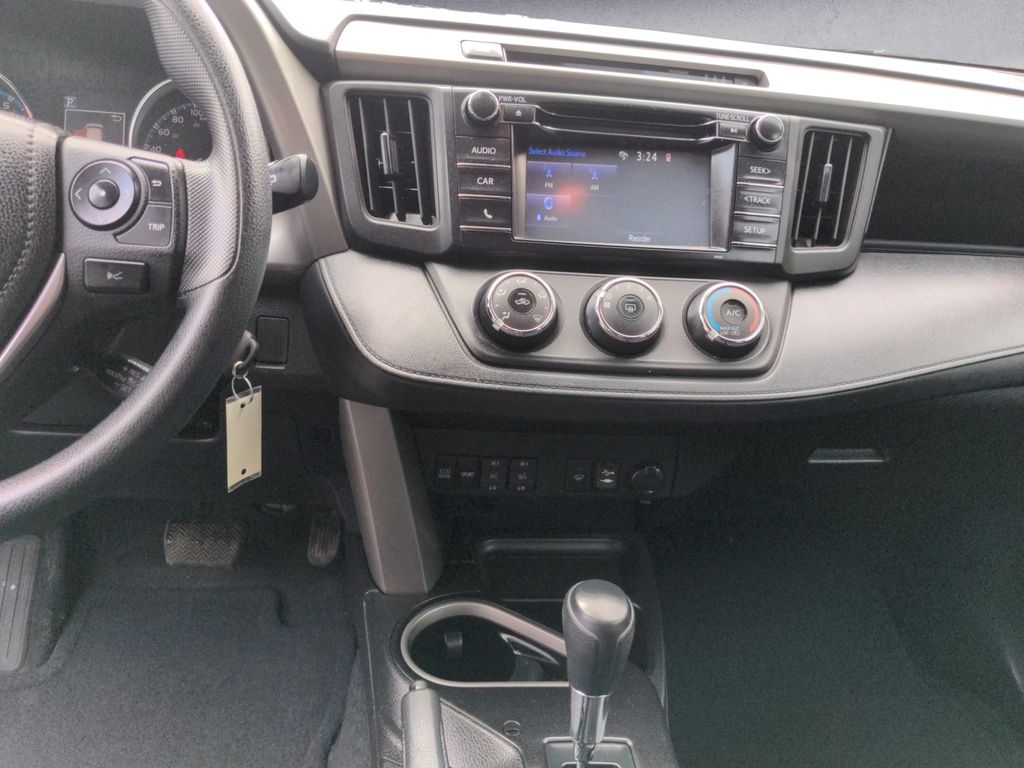 Toyota RAV4 LE AWD - Fresh Trade! 2018