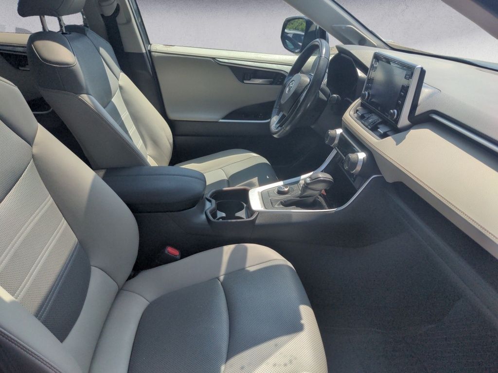 2019 Toyota RAV4 LIMITED