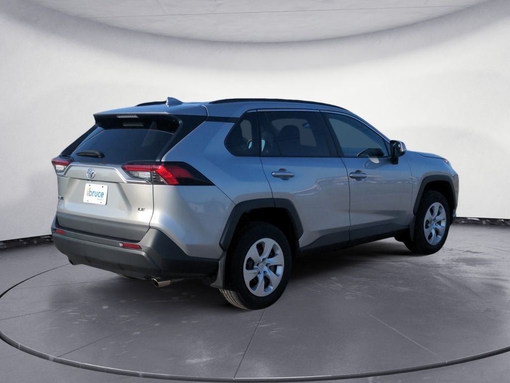 2020 Toyota RAV4 LE