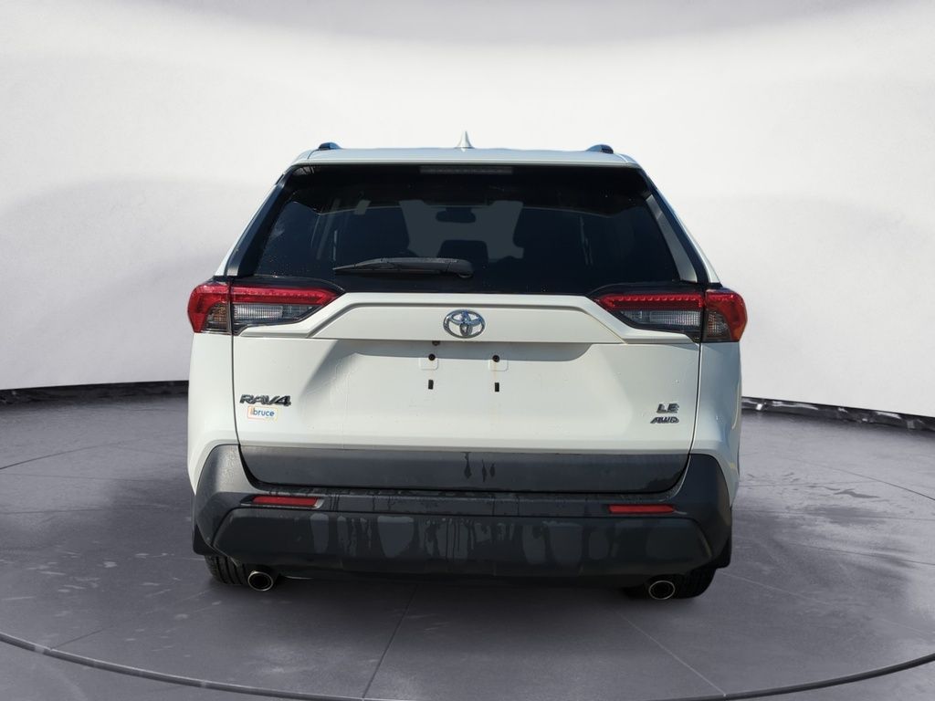 2020 Toyota RAV4 LE