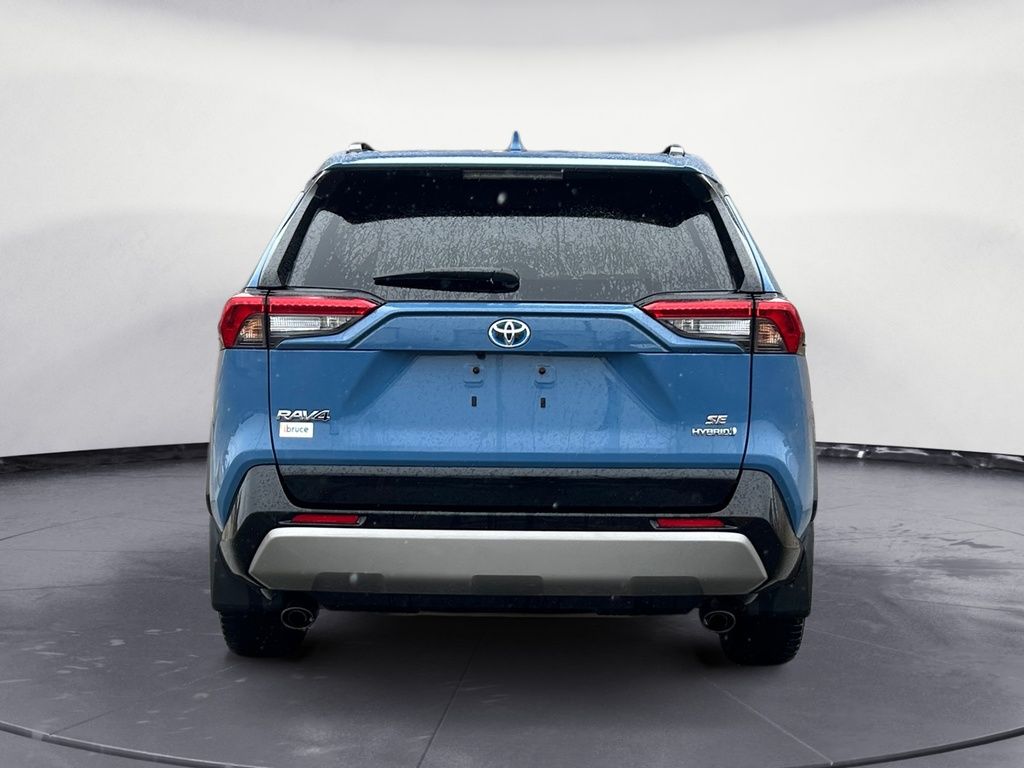 2022 Toyota RAV4 HYBRID SE