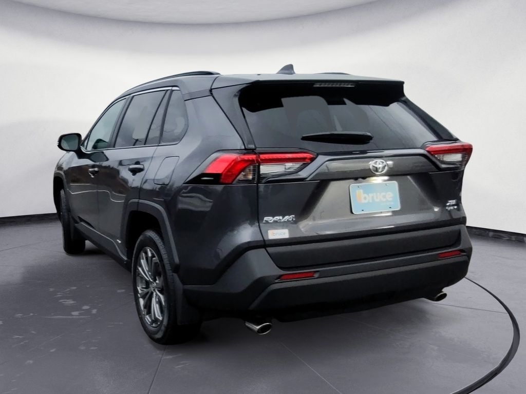 Toyota RAV4 HYBRID XLE 2025