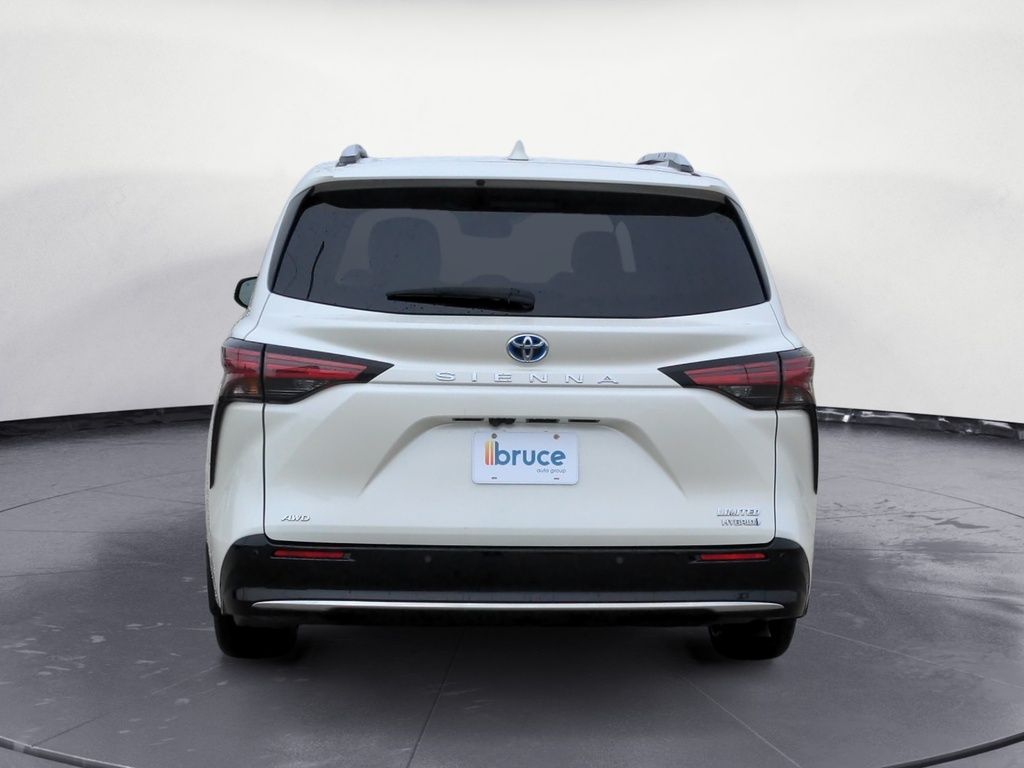 2021 Toyota Sienna LIMITED